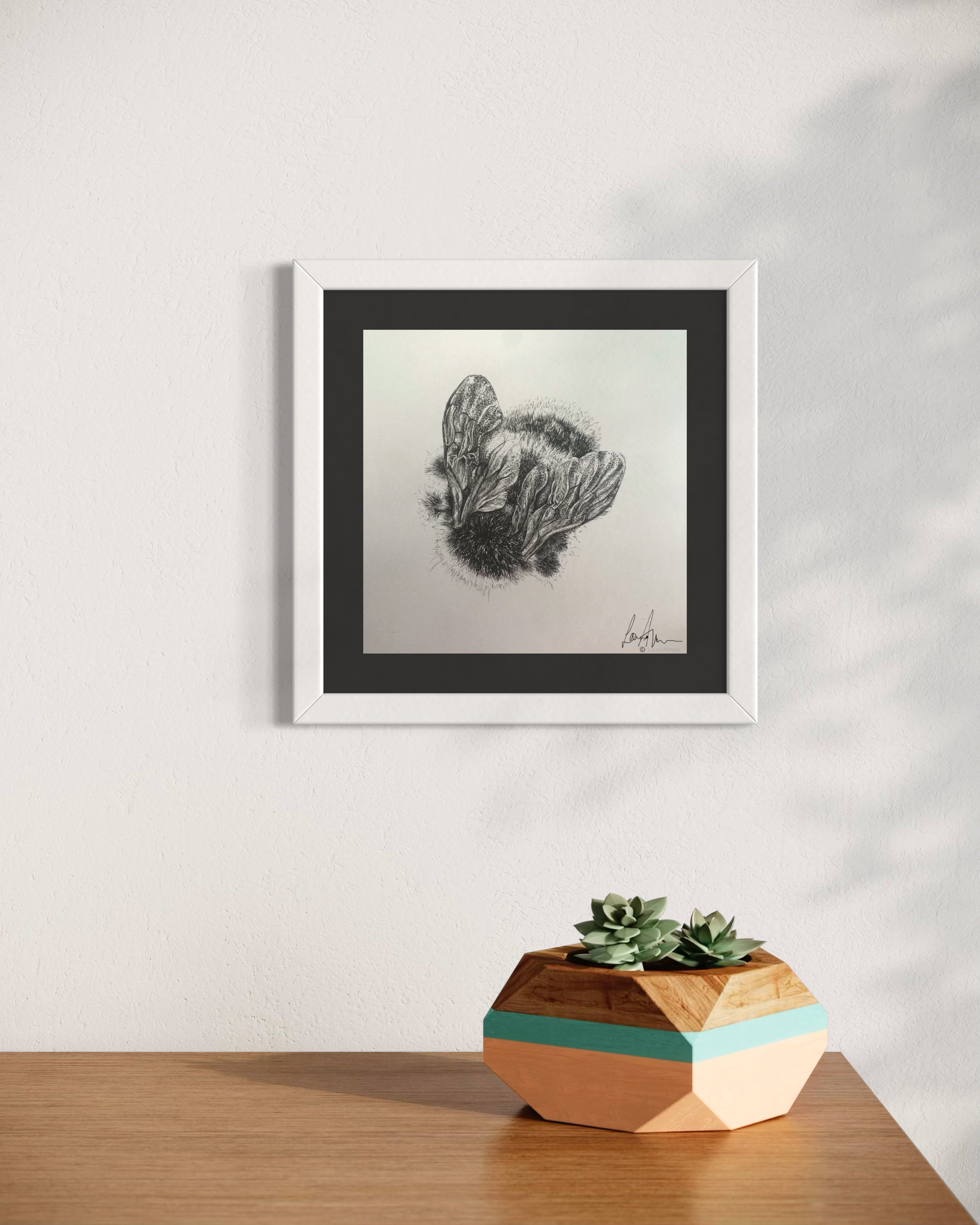 Bumble-Bee Fineliner Pen Drawing (2/3)