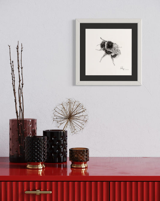 Bumble-Bee Fineliner pen drawing (3/3)